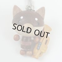 手作りの木製ストラップ　柴犬＋トランペット