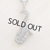ペンダント　サックス　アンティークゴールド　◇ゆうパケット発送可