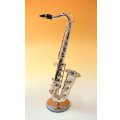 ミニチュア楽器　テナーサックス　1/6サイズ