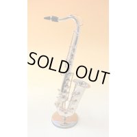 ミニチュア楽器　テナーサックス　1/6サイズ