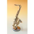 ミニチュア楽器　テナーサックス　1/12サイズ