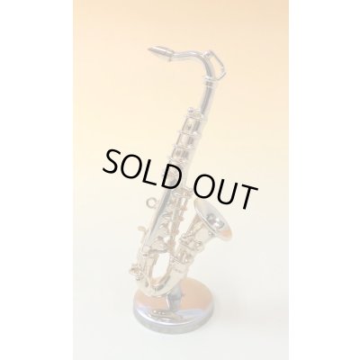 画像1: ミニチュア楽器　テナーサックス　1/12サイズ