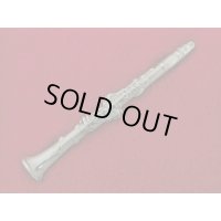 スタンダードブローチ　クラリネット　シルバー　※在庫限り　※ご購入1個につき140ポイント付与(会員登録要)