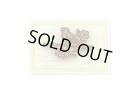 くるみブローチ　小鳥のフルート　◇ゆうパケット発送可