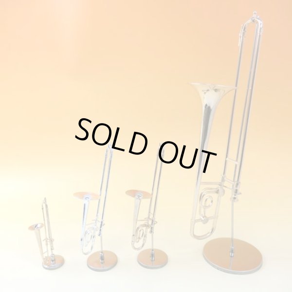 左から、1/12サイズ、1/6サイズ(シルバー、ゴールド)、1/4サイズ