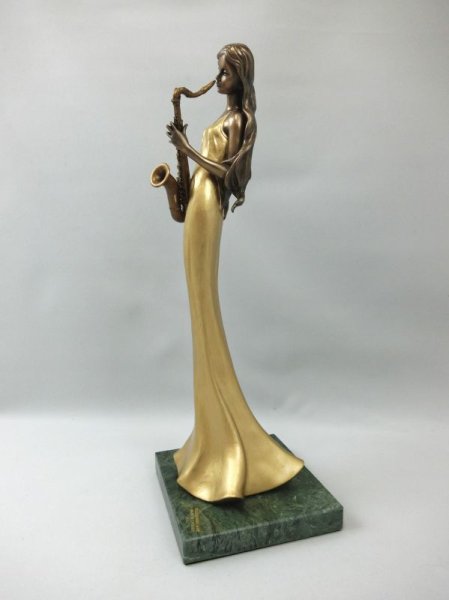 画像2: 【2割引】女性像置物　サックス　※店頭展示品　※在庫限り　※ご購入1個につき3,600ポイント付与(会員登録要) (2)